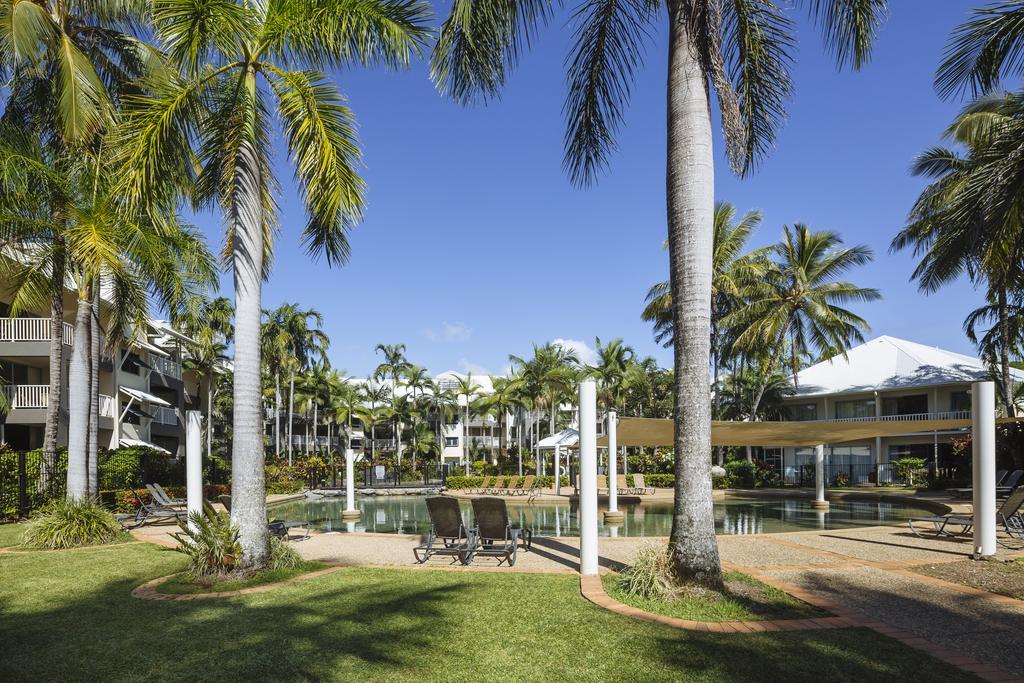 Coral Sands Beachfront Resort Trinity Beach Exterior photo